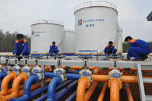 Xuất nhập khẩu Petrolimex báo lãi năm 2020 giảm 71%