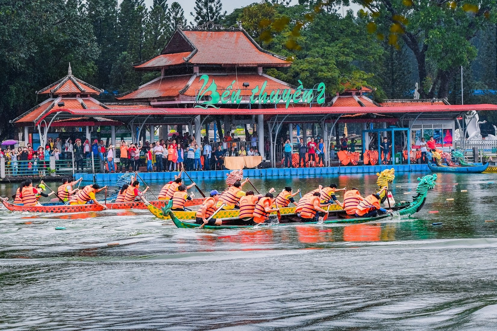 Khám phá những địa điểm vui chơi Tết Nguyên đán 2021 ở Sài Gòn 2021 - Ảnh 9. Khám phá những địa điểm vui chơi Tết Nguyên đán 2021 ở Sài Gòn 2021 - Ảnh 9.