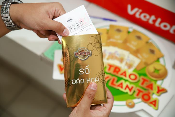 Khám phá những cách lì xì vô cùng độc đáo trong dịp Tết 2021 - Ảnh 8.