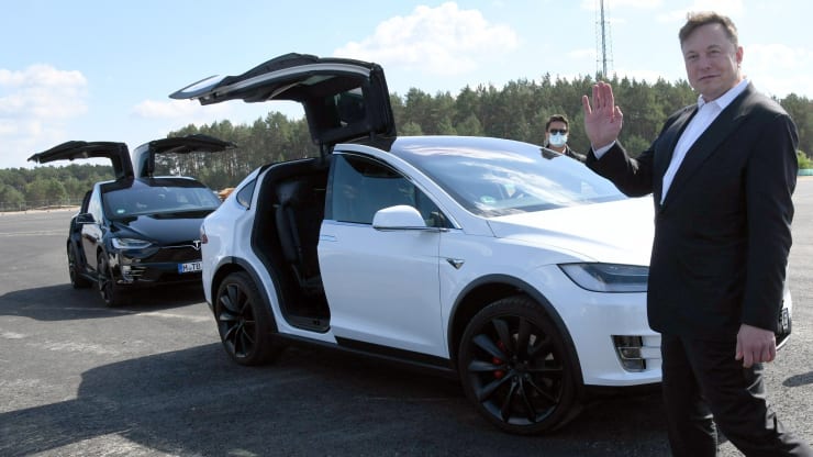 Doanh số Tesla tăng 36% bất chấp đại dịch, CEO Elon Musk có thêm 140 tỷ USD - Ảnh 1. Doanh số Tesla tăng 36% bất chấp đại dịch, CEO Elon Musk có thêm 140 tỷ USD - Ảnh 1.