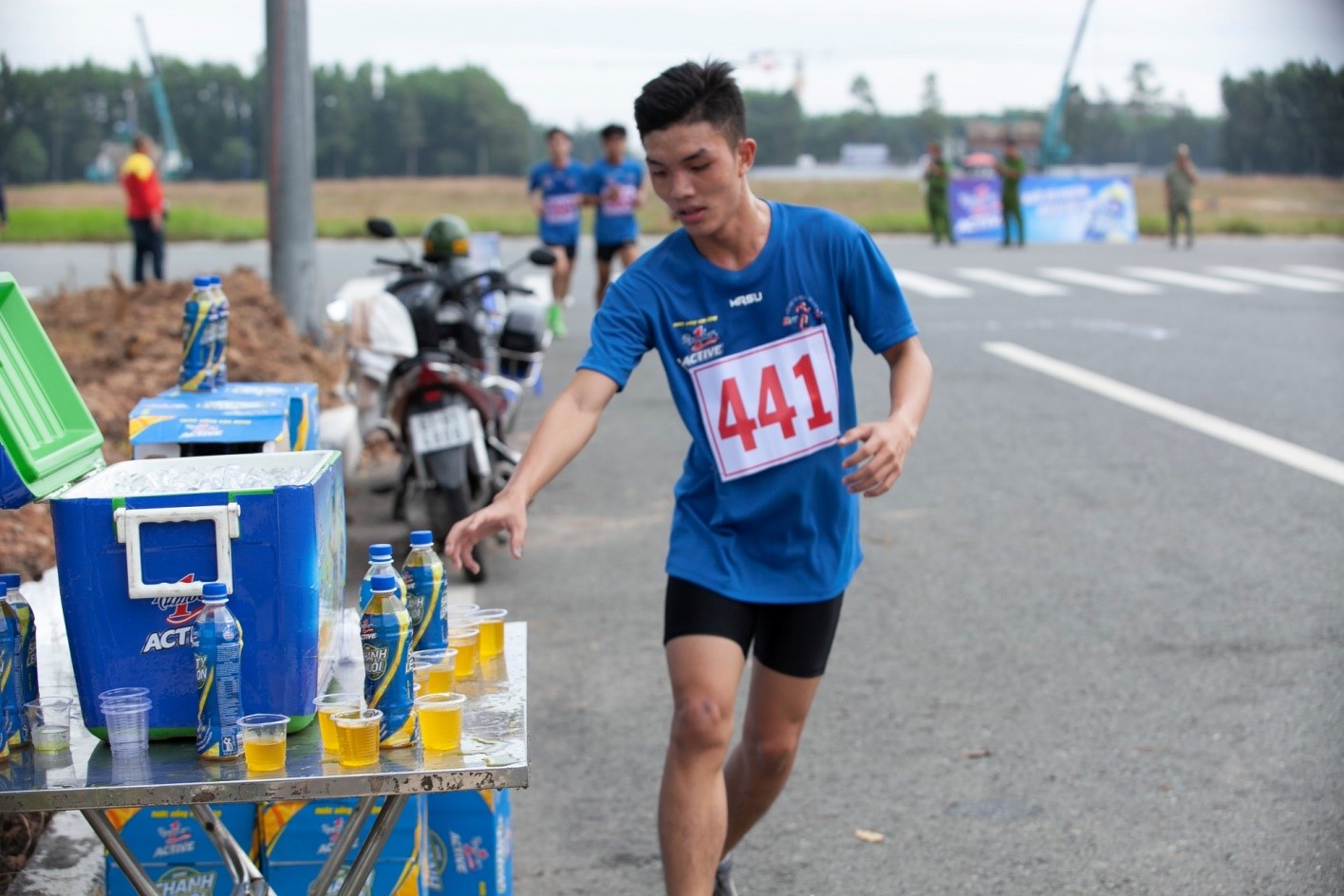 Number 1 Active và 8000 người tham gia Giải việt dã Chào năm mới 2021 - Ảnh 2. Number 1 Active và 8000 người tham gia Giải việt dã Chào năm mới 2021 - Ảnh 2.