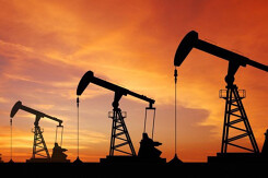 OPEC+ kéo dài thời gian đàm phán về kế hoạch sản lượng