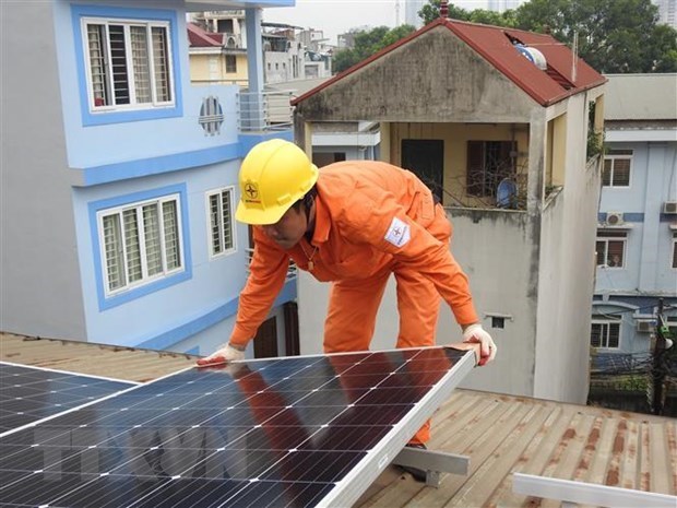 Doanh nghiệp mong mỏi chính sách mới về cơ chế đối với điện mặt trời - Ảnh 2. Doanh nghiệp mong mỏi chính sách mới về cơ chế đối với điện mặt trời - Ảnh 2.