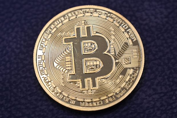 Bitcoin tiếp tục lập kỷ lục mới, vượt mốc 35.000 USD - Ảnh 1.