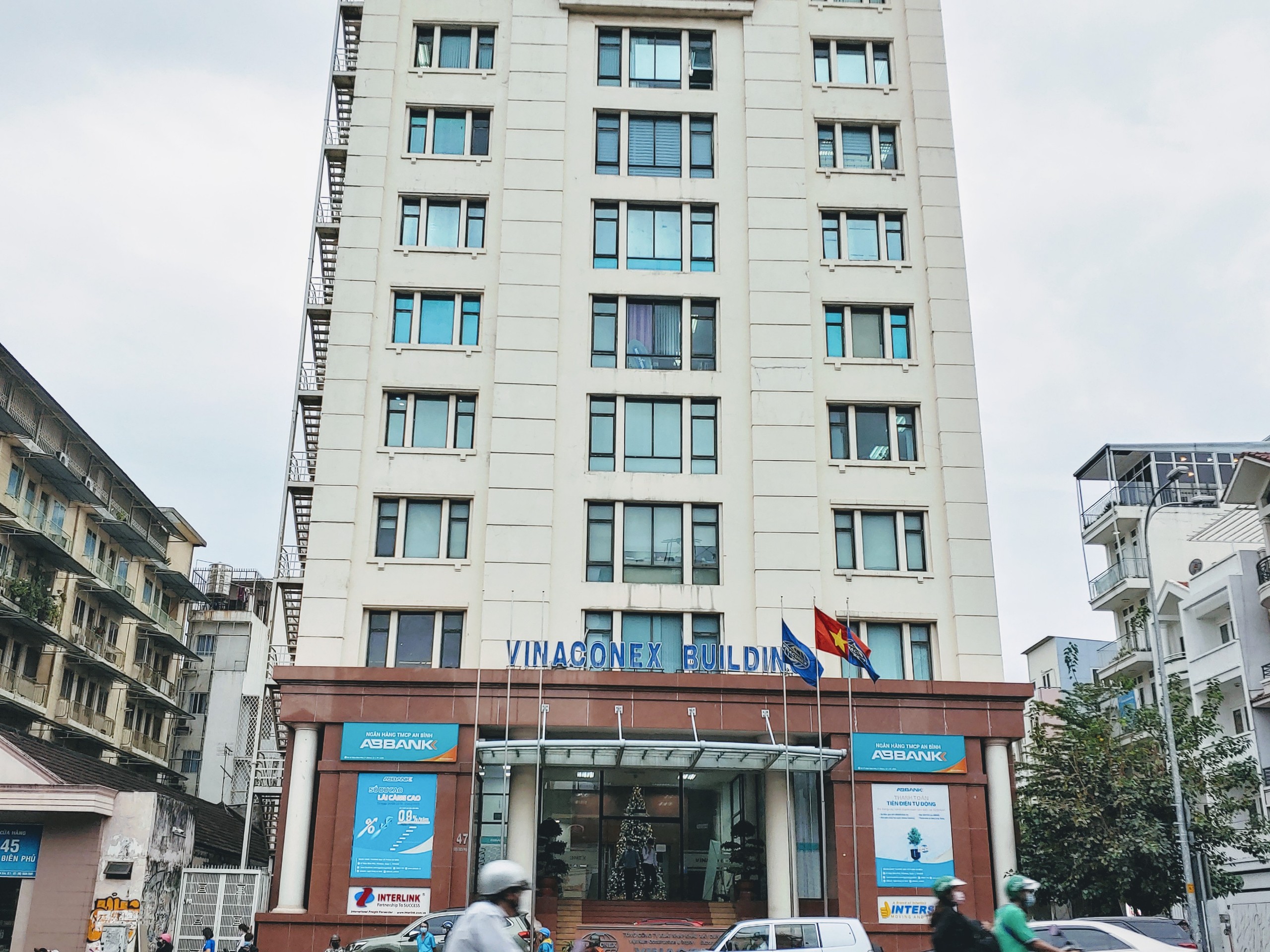 Vinaconex trúng thêm gói thầu thi công Bệnh viện K - Ảnh 1.