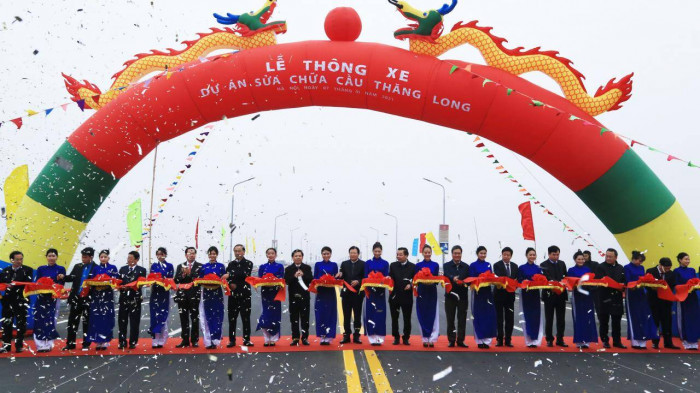 Hà Nội: Thông xe cầu Thăng Long sau gần 5 tháng sửa chữa - Ảnh 1.