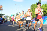 Gần 1500 vận động viên chinh phục đỉnh núi Bà Rá cùng Number 1 Active