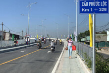 Thông xe cầu Phước Lộc hơn 400 tỷ đồng sau 8 năm thi công