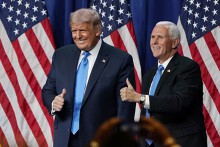 Sự nghiệp của Phó Tổng thống Pence lâm nguy vì ông Trump
