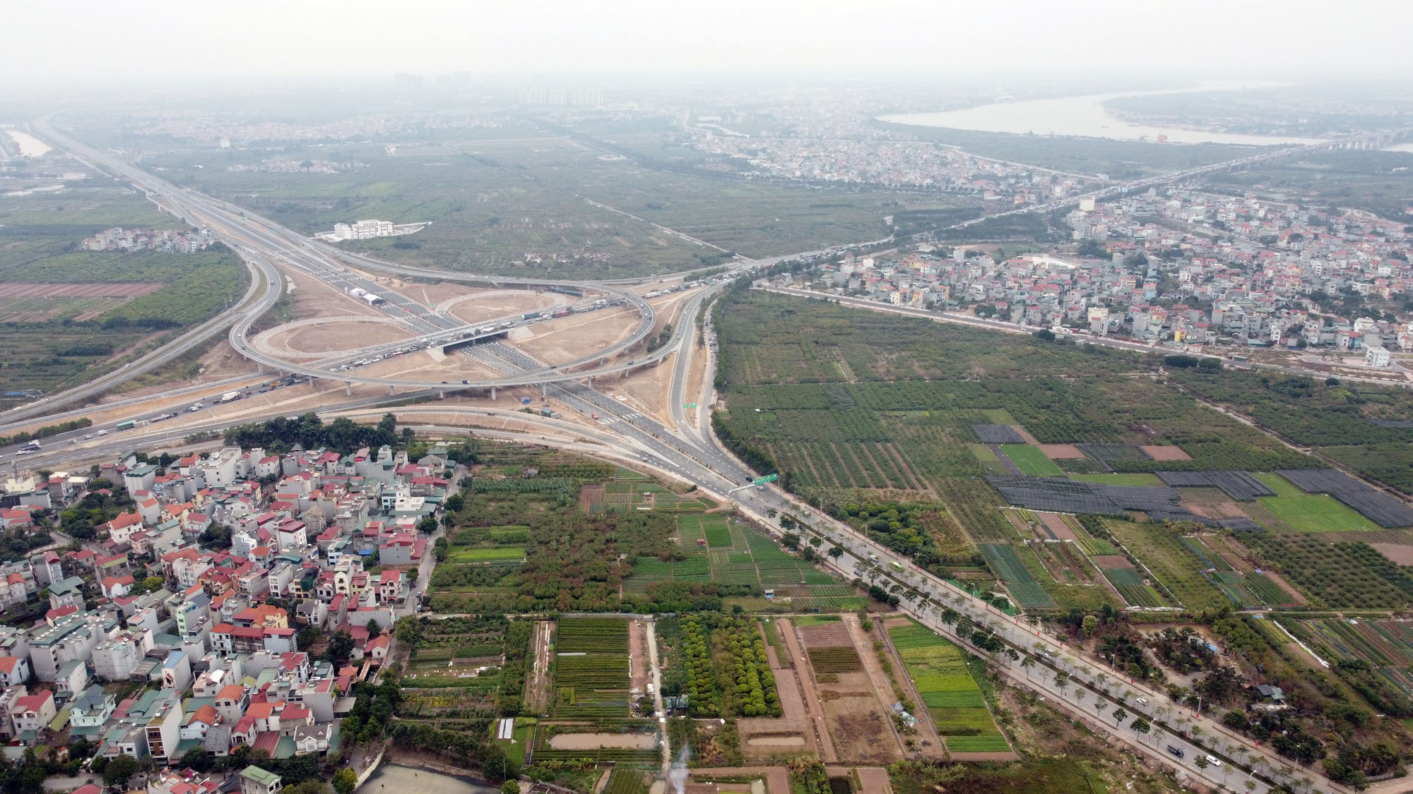 Cận cảnh nút giao đường Vành đai 3 với cao tốc Hà Nội - Hải Phòng trị giá 400 tỷ đồng - Ảnh 1. Cận cảnh nút giao đường Vành đai 3 với cao tốc Hà Nội - Hải Phòng trị giá 400 tỷ đồng - Ảnh 1.