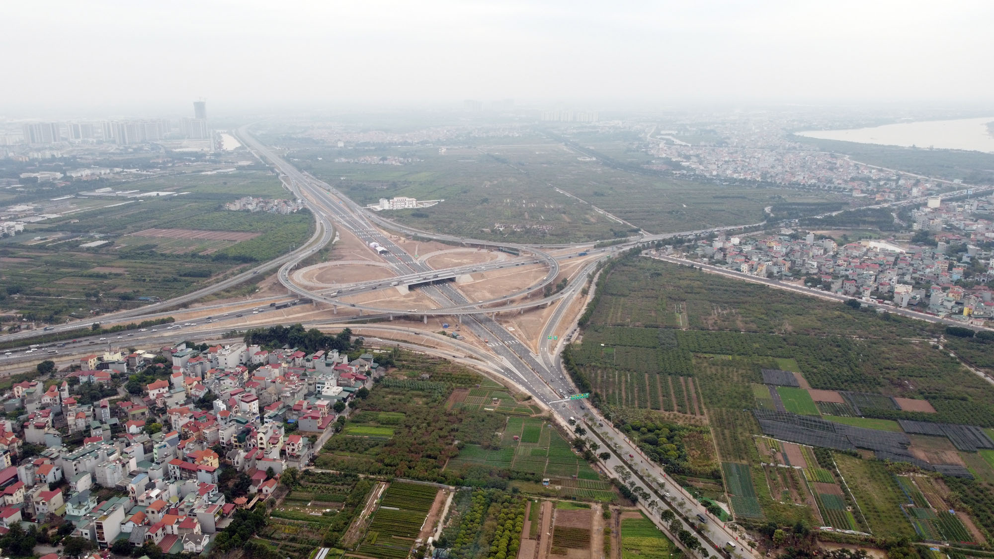 Cận cảnh nút giao đường Vành đai 3 với cao tốc Hà Nội - Hải Phòng trị giá 400 tỷ đồng - Ảnh 14. Cận cảnh nút giao đường Vành đai 3 với cao tốc Hà Nội - Hải Phòng trị giá 400 tỷ đồng - Ảnh 14.