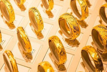 So sánh giá vàng hôm nay 9/1: Tiếp tục giảm mạnh phiên cuối tuần
