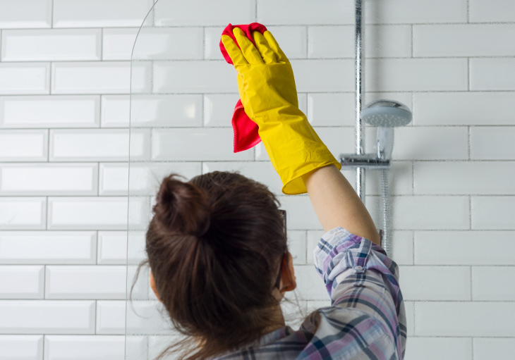 Lời khuyên của chuyên gia về cách vệ sinh vòi hoa sen để bảo vệ sức khỏe gia đình - Ảnh 2.