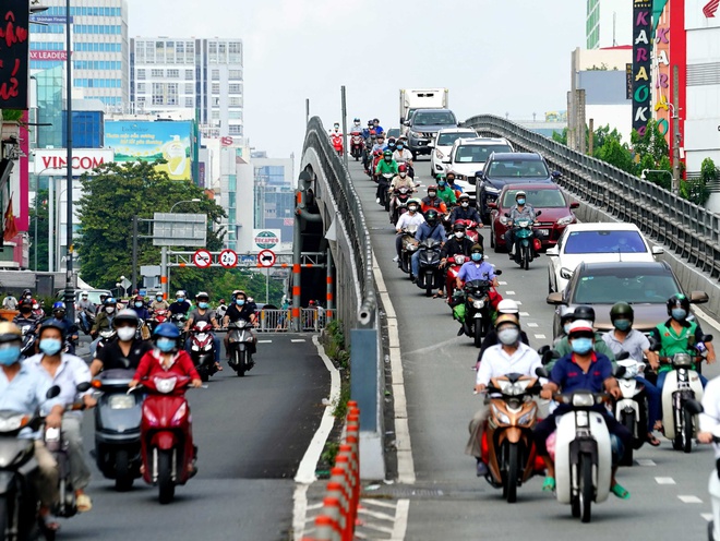 Nhiều tỉnh thành công bố cập độ dịch: Hà Nội, Nam Định,... thuộc cấp độ 1; Hưng Yên, Vĩnh Phúc cấp độ 2 - Ảnh 1. Nhiều tỉnh thành công bố cập độ dịch: Hà Nội, Nam Định,... thuộc cấp độ 1; Hưng Yên, Vĩnh Phúc cấp độ 2 - Ảnh 1.