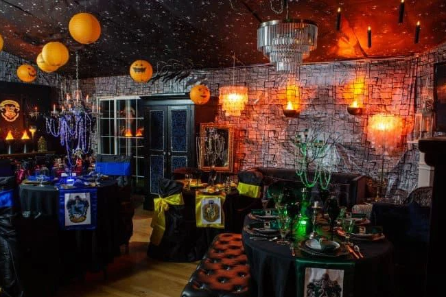 5 chủ đề hóa trang Halloween độc đáo và mới lạ nhất trong năm 2021 - Ảnh 15.