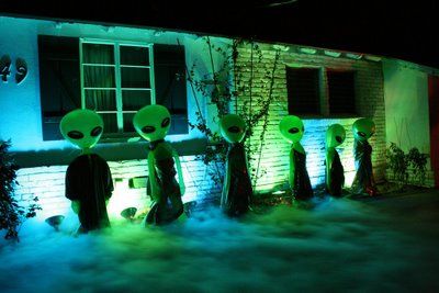 5 chủ đề hóa trang Halloween độc đáo và mới lạ nhất trong năm 2021 - Ảnh 11.