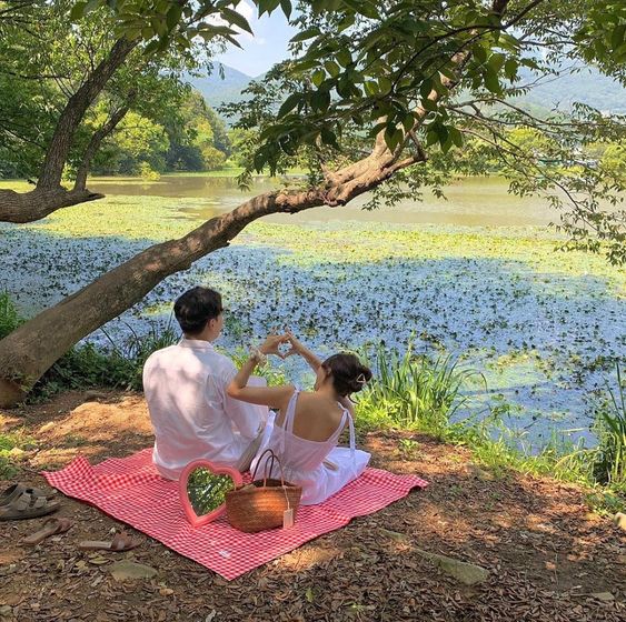 Tử vi hàng ngày hôm nay 30/10 của 12 con giáp: Thân gặp nhiều bất ngờ, Hợi tình cảm tươi sáng - Ảnh 2.
