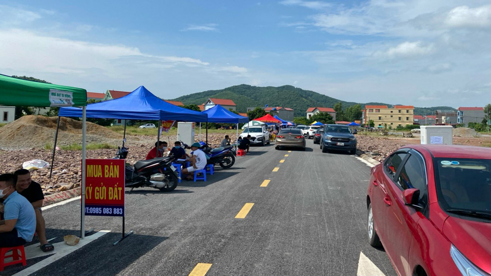 'Nóng' đất tỉnh lẻ ven Hà Nội, chuyên gia lý giải xu hướng dịch chuyển của nhà đầu tư - Ảnh 1. 'Nóng' đất tỉnh lẻ ven Hà Nội, chuyên gia lý giải xu hướng dịch chuyển của nhà đầu tư - Ảnh 1.
