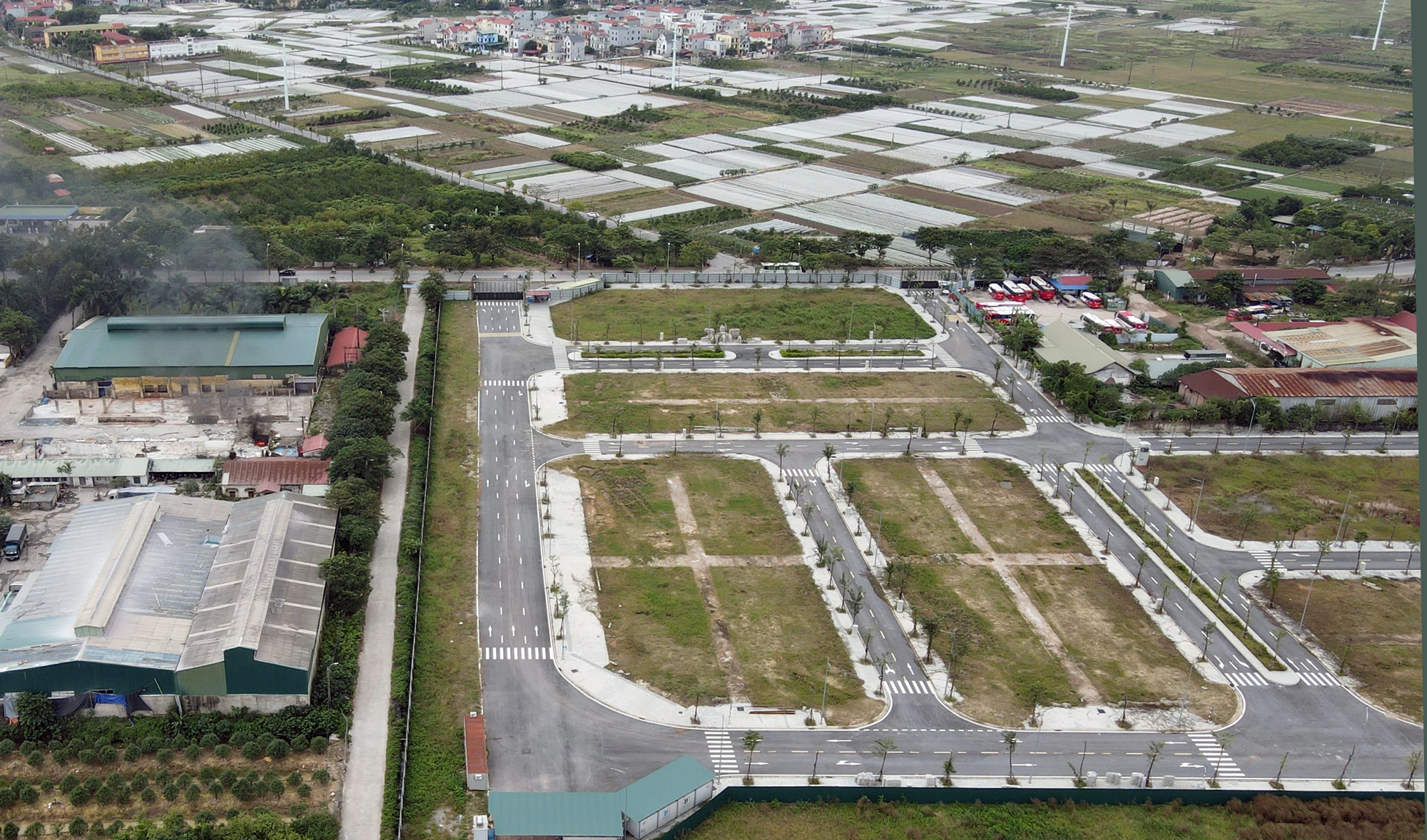 Cận cảnh khu đất gần 5 ha vi phạm đấu giá liên quan Chủ tịch Vimedimex Nguyễn Thị Loan - Ảnh 4. Cận cảnh khu đất gần 5 ha vi phạm đấu giá liên quan Chủ tịch Vimedimex Nguyễn Thị Loan - Ảnh 4.