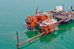 Giá xăng dầu hôm nay 10/11: Giá dầu đạt 85 USD nhờ vào triển vọng nhu cầu phục hồi