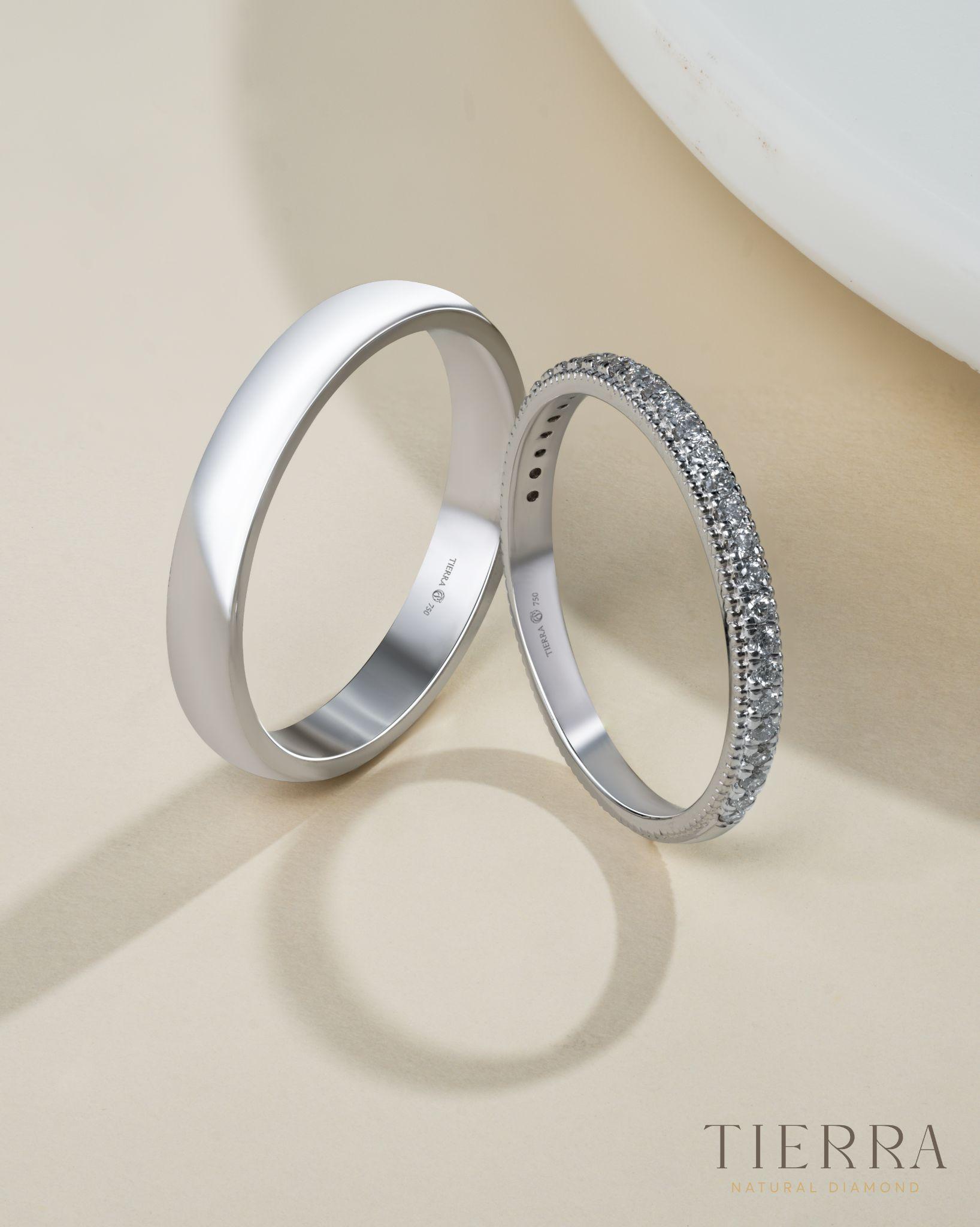 Nắm giữ bí quyết chọn mua nhẫn cưới vàng 18K đúng chuẩn - 5 quy tắc vàng cho cặp đôi tham khảo - Ảnh 2.