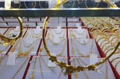 So sánh giá vàng hôm nay 18/11: Vàng 24K tăng thêm 50.000 - 100.000 đồng/lượng