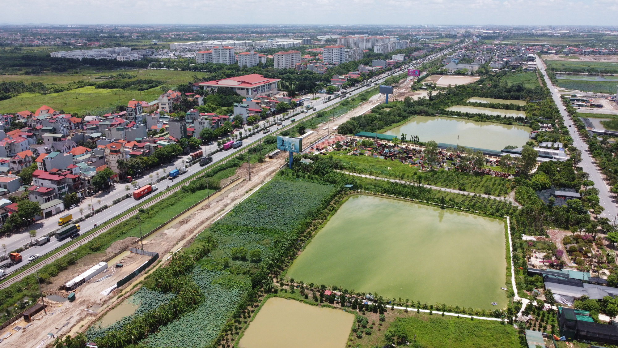 Huyện Gia Lâm bổ sung thêm 41 dự án hơn 90 ha vào kế hoạch sử dụng đất năm 2021 - Ảnh 1. Huyện Gia Lâm bổ sung thêm 41 dự án hơn 90 ha vào kế hoạch sử dụng đất năm 2021 - Ảnh 1.