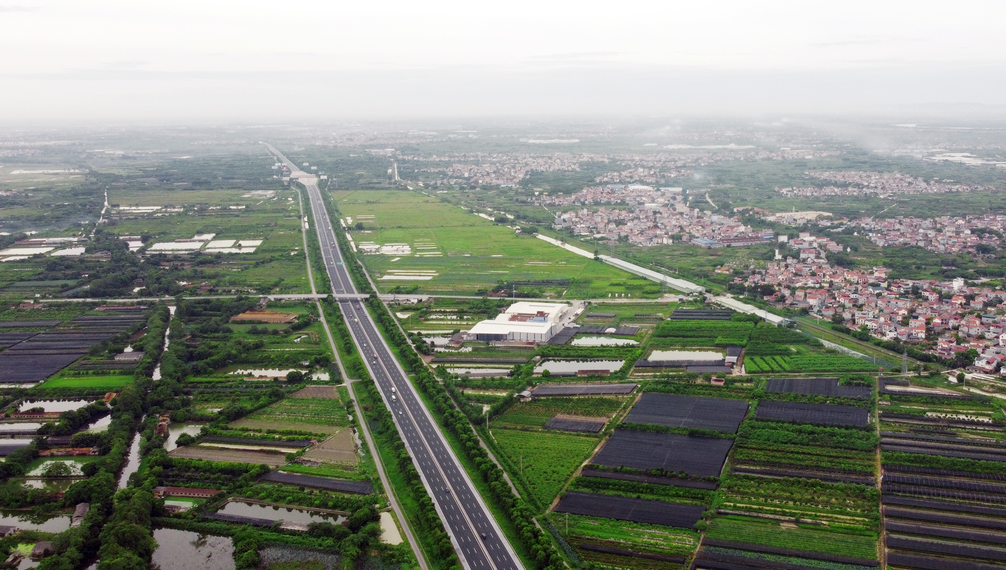 Quy hoạch Hà Nội 10 năm nhìn lại - Bài 6: Toàn cảnh các tuyến cao tốc kết nối Thủ đô hình thành 10 năm qua - Ảnh 17. Toàn cảnh các tuyến cao tốc kết nối Thủ đô hình thành 10 năm qua - Ảnh 14.