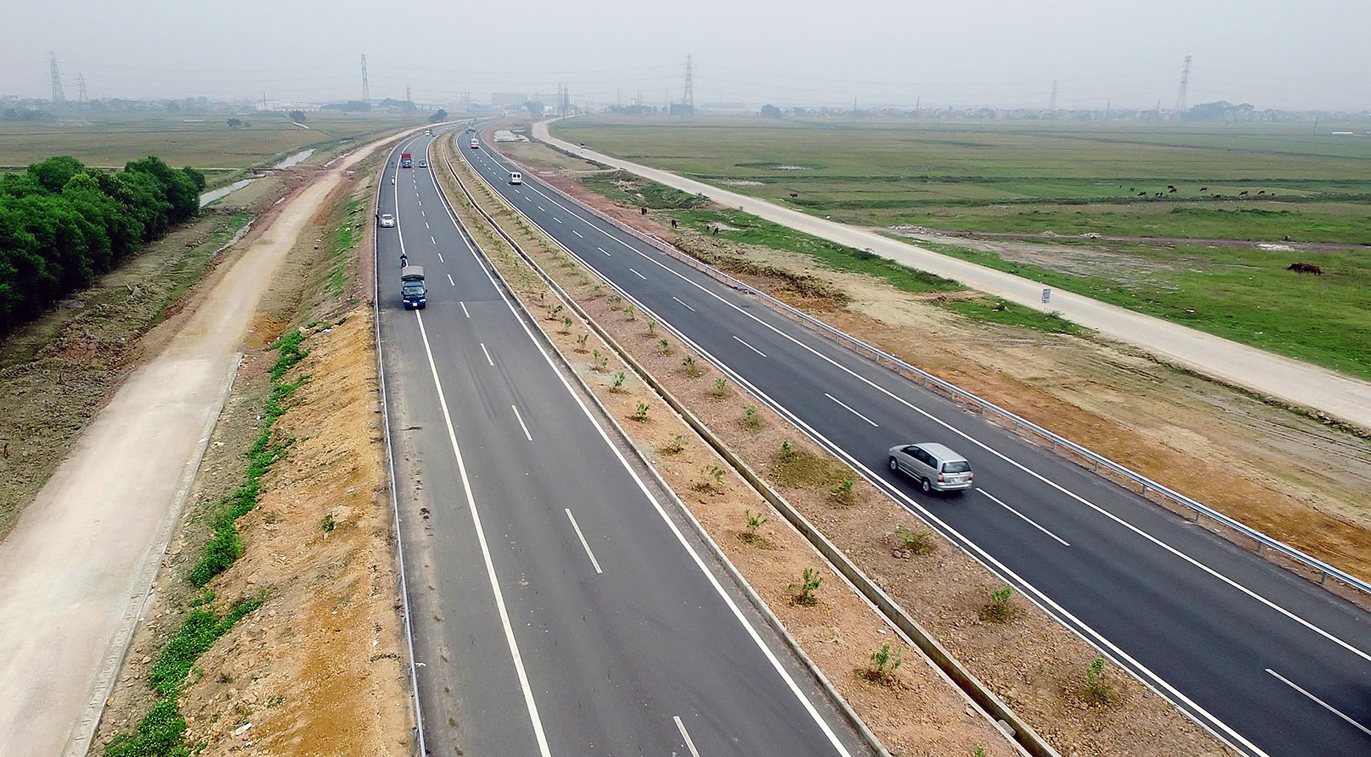 Quy hoạch Hà Nội 10 năm nhìn lại - Bài 6: Toàn cảnh các tuyến cao tốc kết nối Thủ đô hình thành 10 năm qua - Ảnh 27. Toàn cảnh các tuyến cao tốc kết nối Thủ đô hình thành 10 năm qua - Ảnh 26.