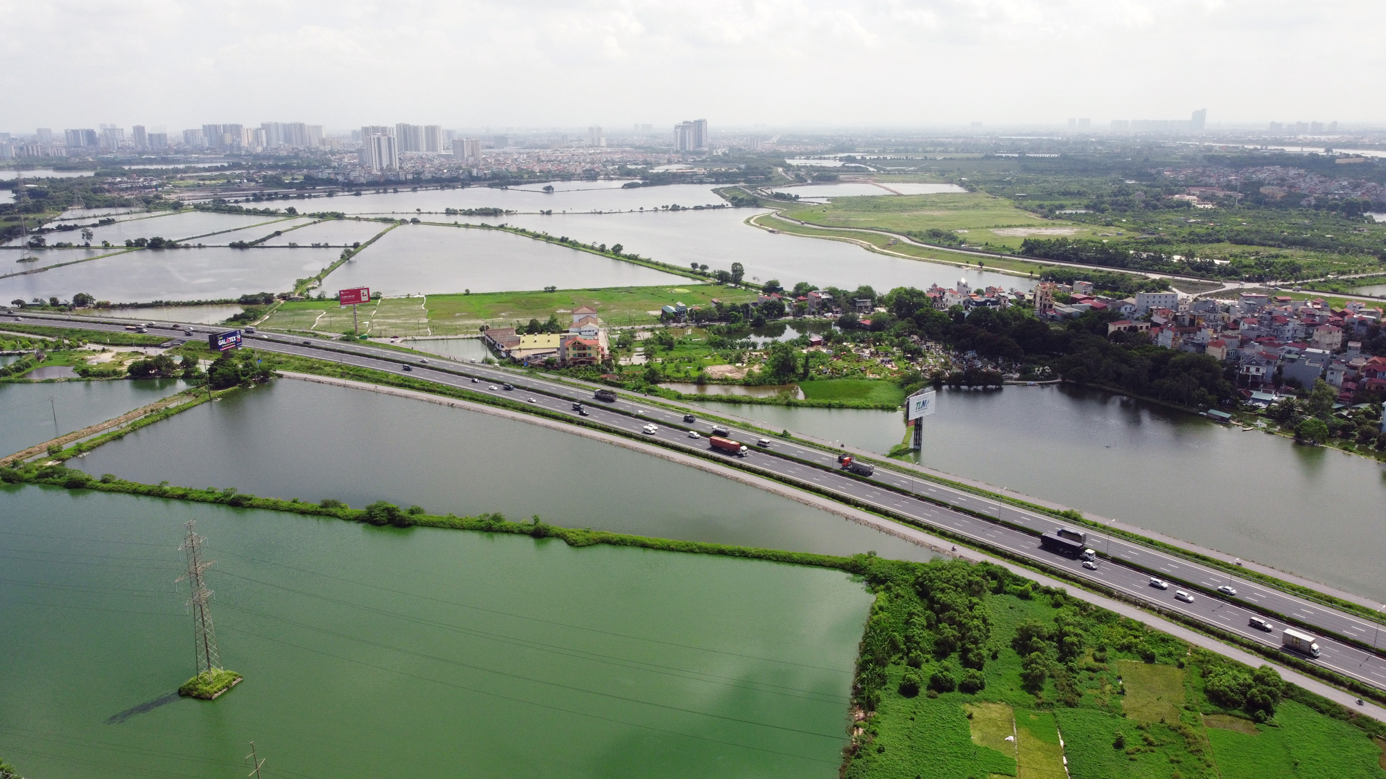 Quy hoạch Hà Nội 10 năm nhìn lại - Bài 6: Toàn cảnh các tuyến cao tốc kết nối Thủ đô hình thành 10 năm qua - Ảnh 4. Toàn cảnh các tuyến cao tốc kết nối Thủ đô hình thành 10 năm qua - Ảnh 3.