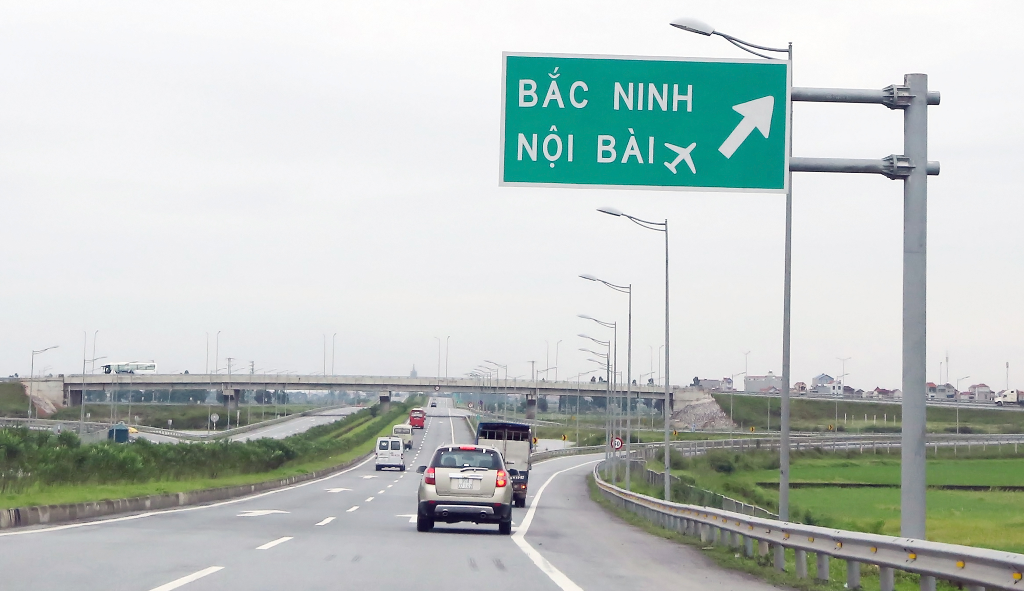 Quy hoạch Hà Nội 10 năm nhìn lại - Bài 6: Toàn cảnh các tuyến cao tốc kết nối Thủ đô hình thành 10 năm qua - Ảnh 32. Toàn cảnh các tuyến cao tốc kết nối Thủ đô hình thành 10 năm qua - Ảnh 30.