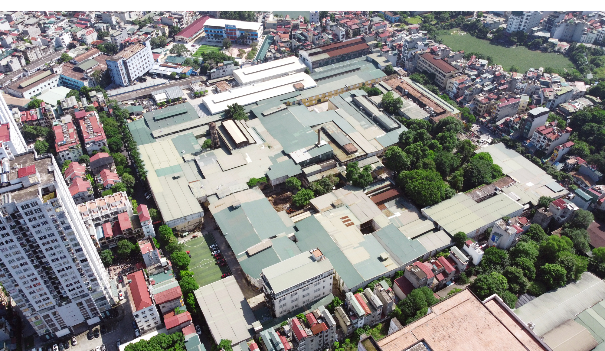 Di chuyển trường học, bệnh viện, các cơ sở công nghiệp ô nhiễm ra khỏi nội đô: 6 năm vẫn... rất chậm! - Ảnh 4.