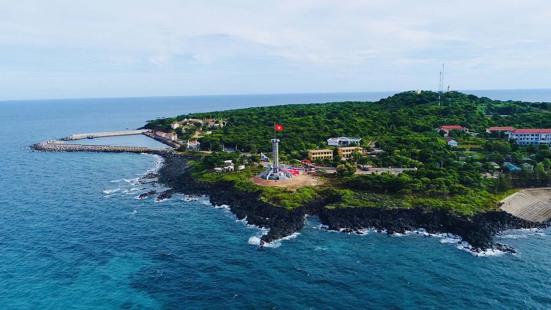 Quảng Trị có thêm hai dự án nghỉ dưỡng trăm tỷ của DoBF và Merlion - Ảnh 1. Quảng Trị có thêm hai dự án nghỉ dưỡng trăm tỷ của DoBF và Merlion - Ảnh 1.