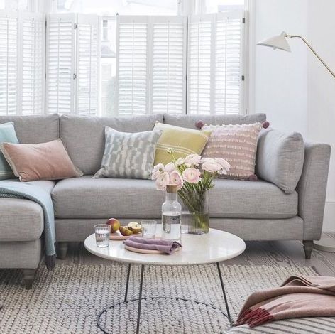 Top 10 màu ghế sofa đẹp và hợp xu hướng nội thất năm 2021 - Ảnh 1.