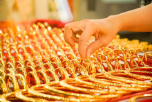 So sánh giá vàng hôm nay 24/11: Vàng 24K và 18K điều chỉnh giảm 100.000 - 500.000 đồng/lượng
