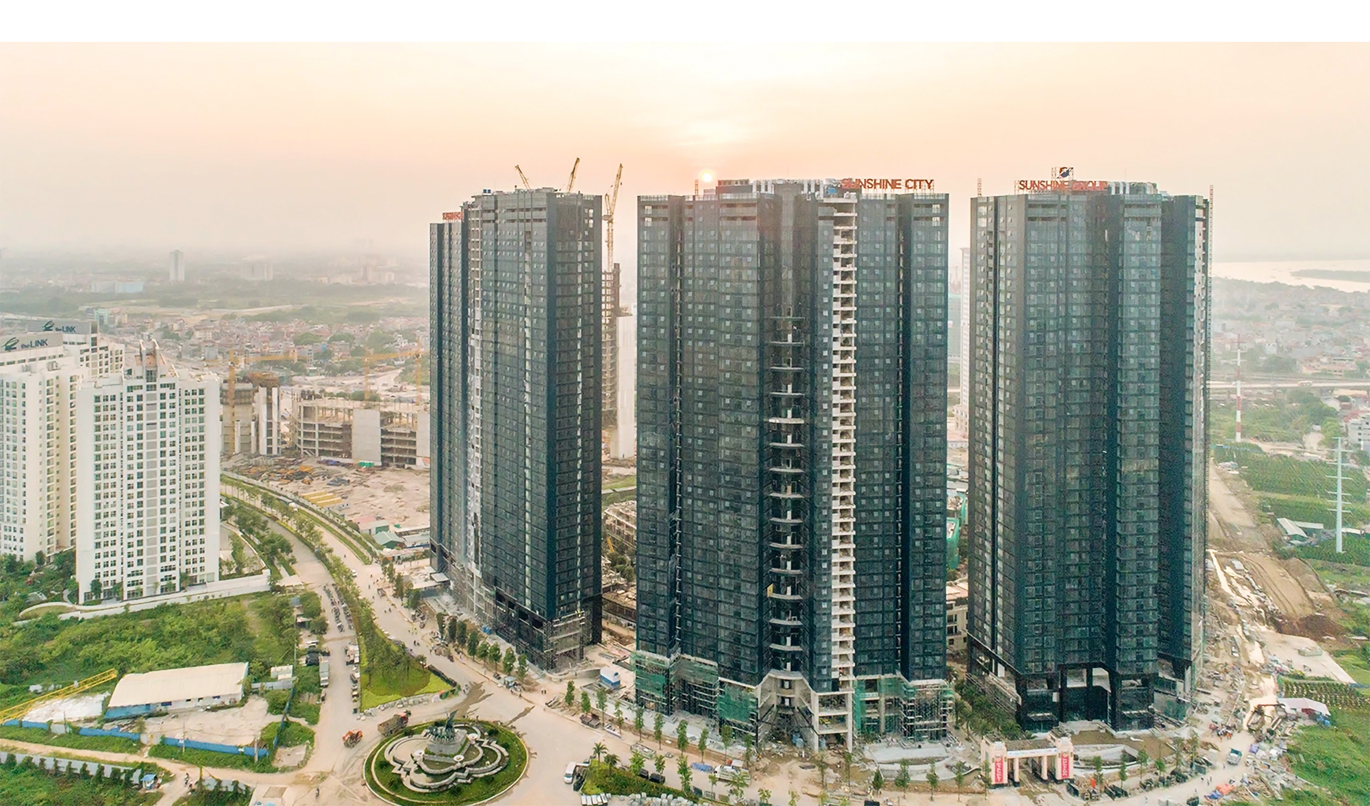 Loạt doanh nghiệp 'phá băng' thị trường BĐS, góp làn gió mới vào diện mạo Hà Nội 10 năm qua - Ảnh 10. Loạt doanh nghiệp 'phá băng' thị trường BĐS, góp làn gió mới vào diện mạo Hà Nội 10 năm qua - Ảnh 7.