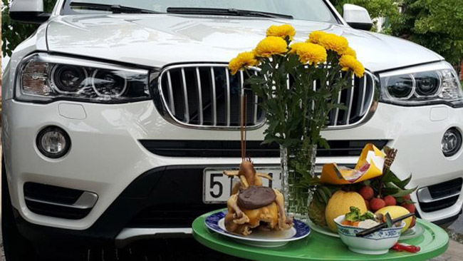 Văn khấn mua xe mới, lễ cúng xe mới gồm những gì? - Ảnh 1. Văn khấn mua xe mới, lễ cúng xe mới gồm những gì? - Ảnh 1.