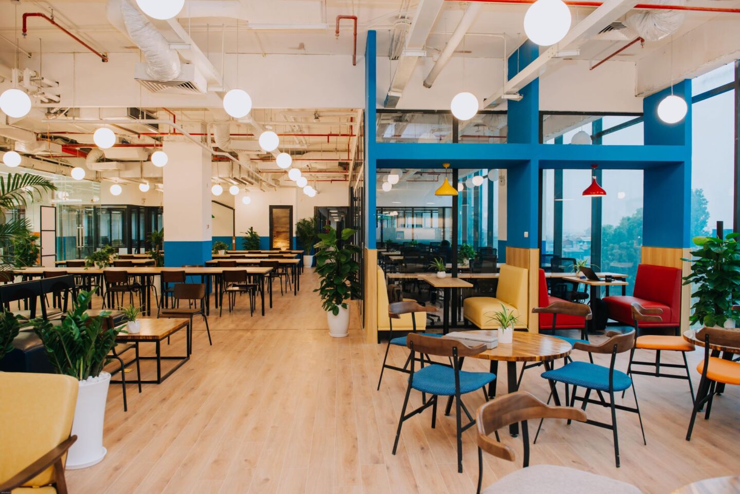 Doanh nghiệp chuộng Co-working sau dịch, văn phòng truyền thống có bị thế chỗ? - Ảnh 2. Doanh nghiệp chuộng Coworking sau dịch, mô hình văn phòng truyền thống có bị thế chỗ? - Ảnh 2.
