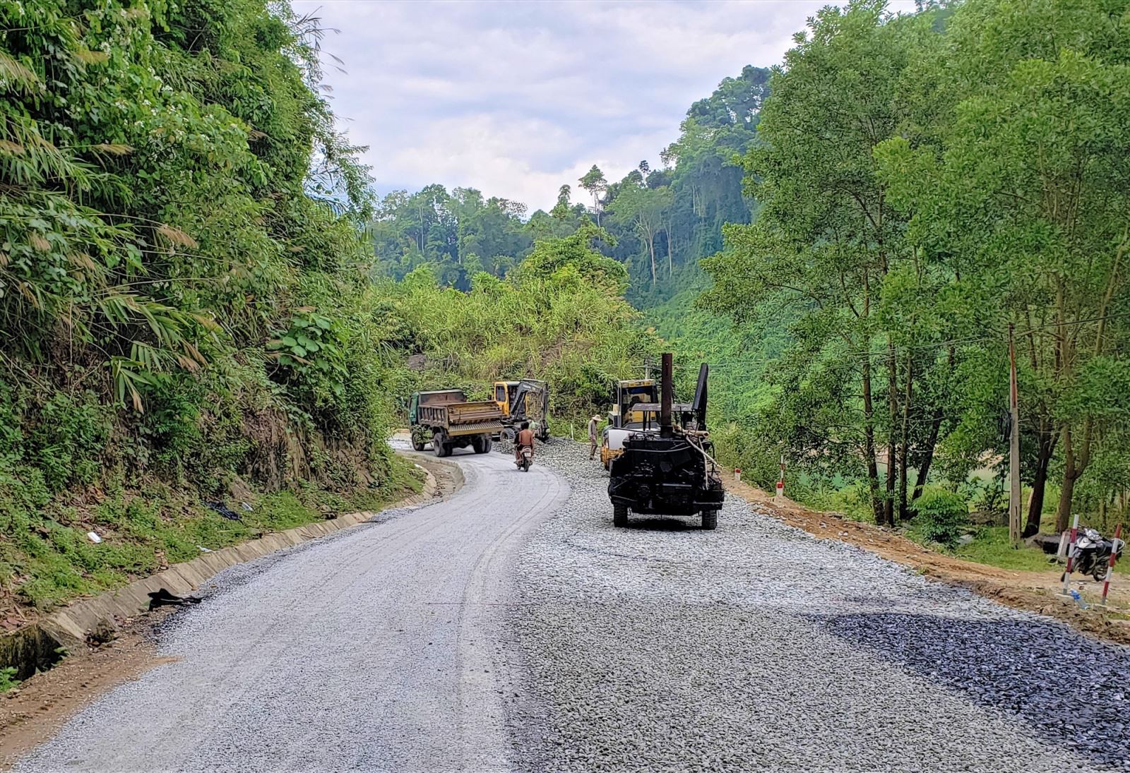 Bộ GTVT: Chưa cân đối được vốn mở rộng quốc lộ 14D tại Quảng Nam - Ảnh 1.