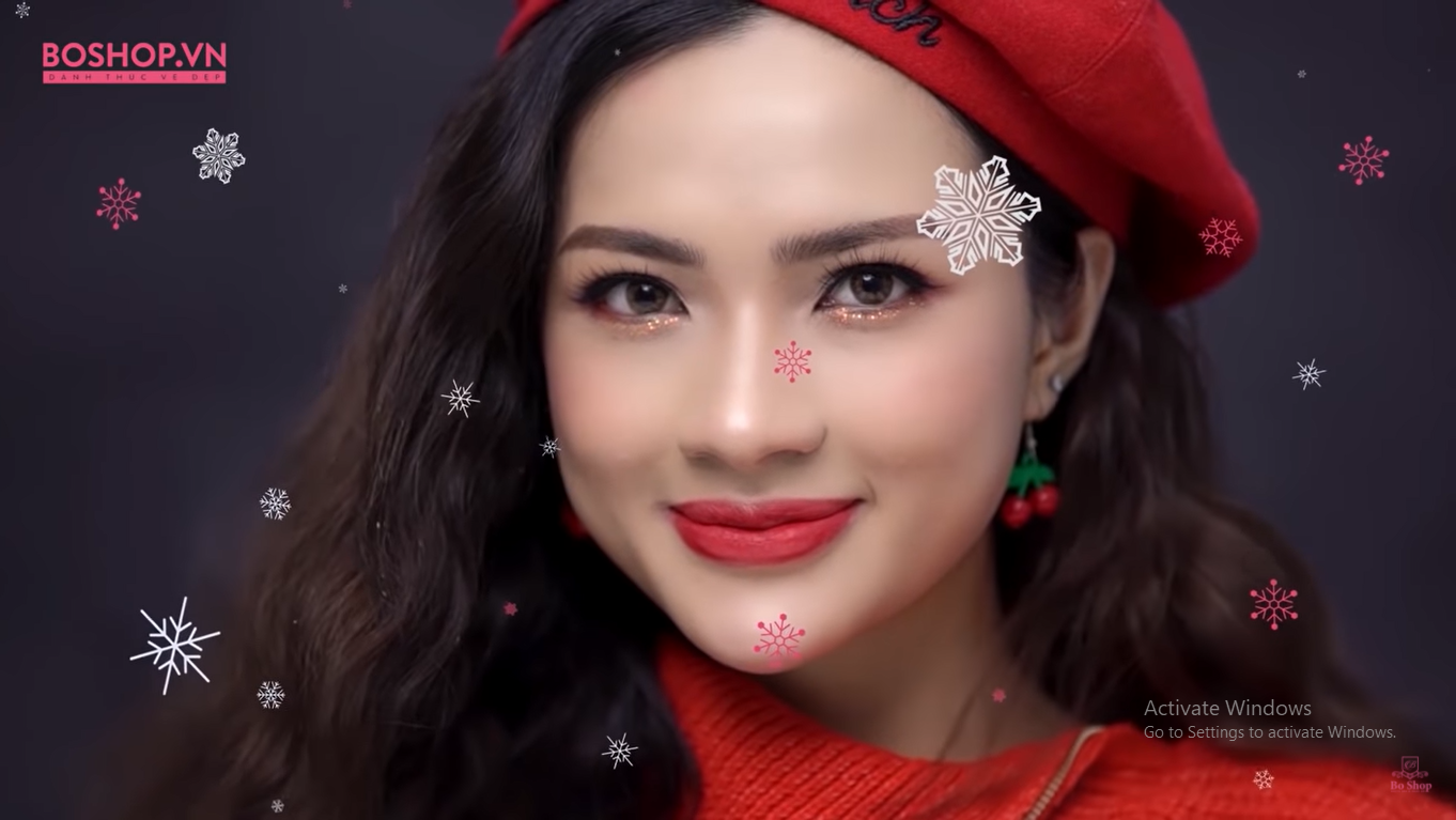 Cách trang điểm đêm Noel năm 2021 không tốn quá 30 phút, giúp các bạn nữ tự tin vui lễ - Ảnh 17. Cách trang điểm đêm Noel năm 2021 không tốn quá 30 phút, giúp các bạn nữ tự tin vui lễ - Ảnh 17.