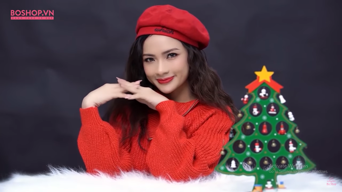 Cách trang điểm đêm Noel năm 2021 không tốn quá 30 phút, giúp các bạn nữ tự tin vui lễ - Ảnh 18. Cách trang điểm đêm Noel năm 2021 không tốn quá 30 phút, giúp các bạn nữ tự tin vui lễ - Ảnh 18.