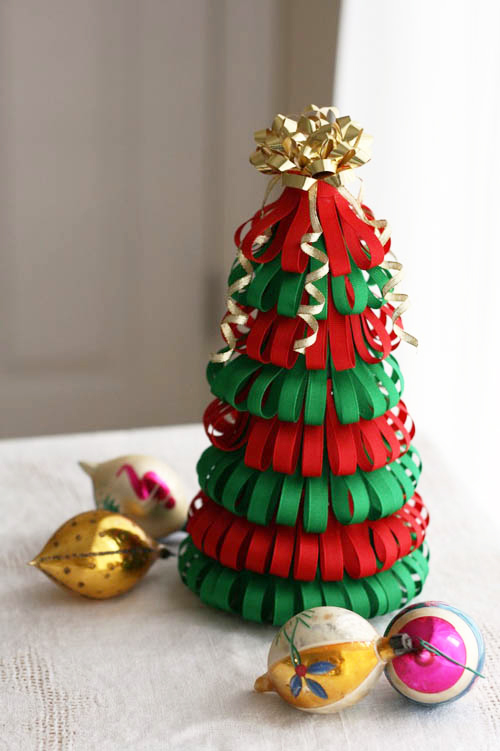 Top 5 cách trang trí cây thông Noel đẹp, sáng tạo và tiết kiệm năm 2021 - Ảnh 3. Top 5 cách trang trí cây thông Noel đẹp, sáng tạo và tiết kiệm năm 2021 - Ảnh 3.