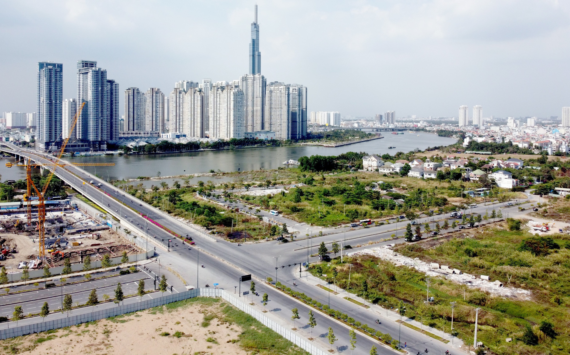 Đất Thủ Thiêm 'lên đỉnh' và kịch bản về một khu đô thị hoang hóa trong tương lai - Ảnh 6. Đất Thủ Thiêm 'lên đỉnh' và kịch bản về một khu đô thị hoang hóa trong tương lai - Ảnh 6.