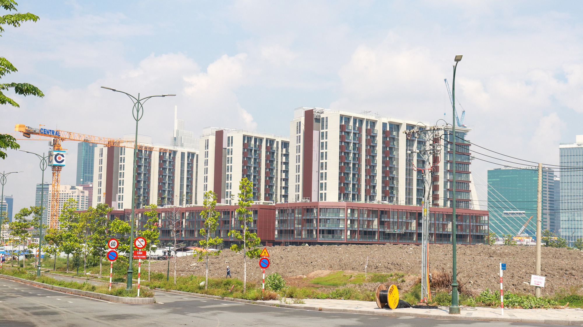 Không chỉ lập kỷ lục giá đất, Thủ Thiêm sẽ còn có tòa tháp cao nhất Việt Nam - Ảnh 2. Không chỉ lập kỷ lục giá đất, Thủ Thiêm sẽ còn có tòa tháp cao nhất Việt Nam - Ảnh 2.