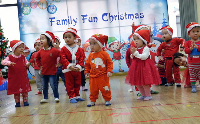 Gợi ý 3 mẫu lời dẫn chương trình Noel cho trẻ mầm non hay và ngắn gọn năm 2021 - Ảnh 2. Gợi ý 3 mẫu lời dẫn chương trình Noel cho trẻ mầm non hay và ngắn gọn năm 2021 - Ảnh 2.