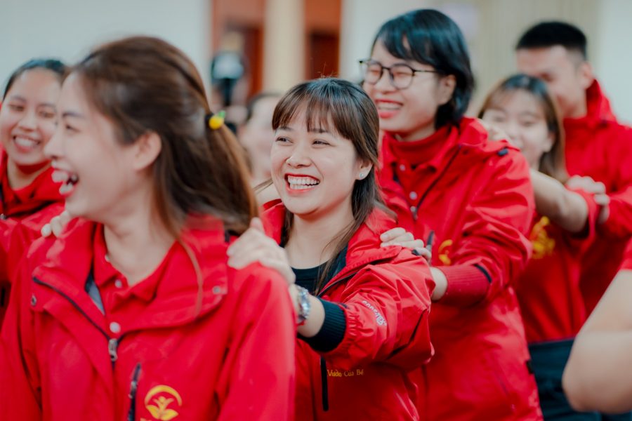 Gợi ý các trò chơi tập thể vui nhộn, có chơi có thưởng mới lạ trong dịp Giáng sinh năm 2021 - Ảnh 6. Gợi ý các trò chơi tập thể vui nhộn, có chơi có thưởng mới lạ trong dịp Giáng sinh năm 2021 - Ảnh 6.