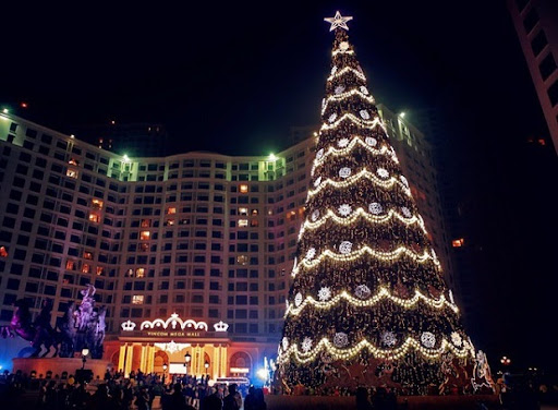  7 địa điểm chụp ảnh Noel đẹp ở Hà Nội không nên bỏ lỡ - Ảnh 5.