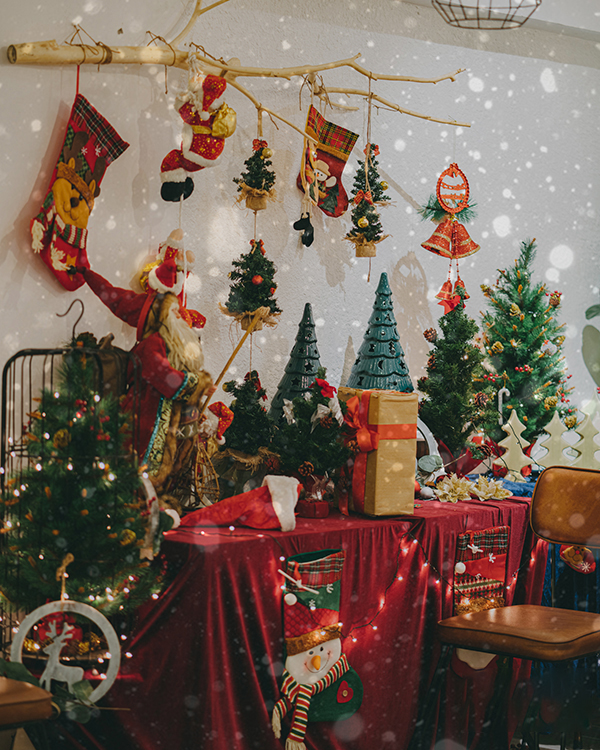 Những quán cà phê trang trí Noel đẹp ở Sài Gòn dành cho dân nghiện “check in” - Ảnh 30. Những quán cà phê trang trí Noel đẹp ở Sài Gòn dành cho dân nghiện “check in” - Ảnh 30.