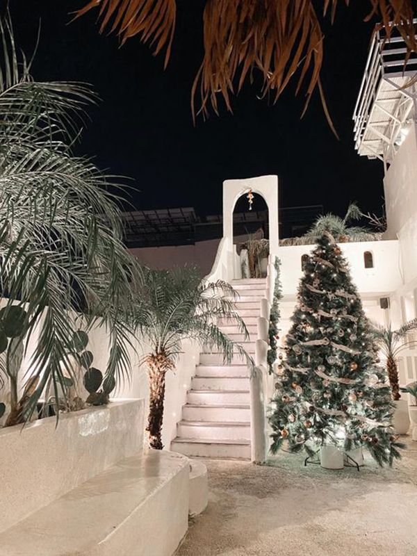 Những quán cà phê trang trí Noel đẹp ở Sài Gòn dành cho dân nghiện “check in” - Ảnh 8. Những quán cà phê trang trí Noel đẹp ở Sài Gòn dành cho dân nghiện “check in” - Ảnh 8.