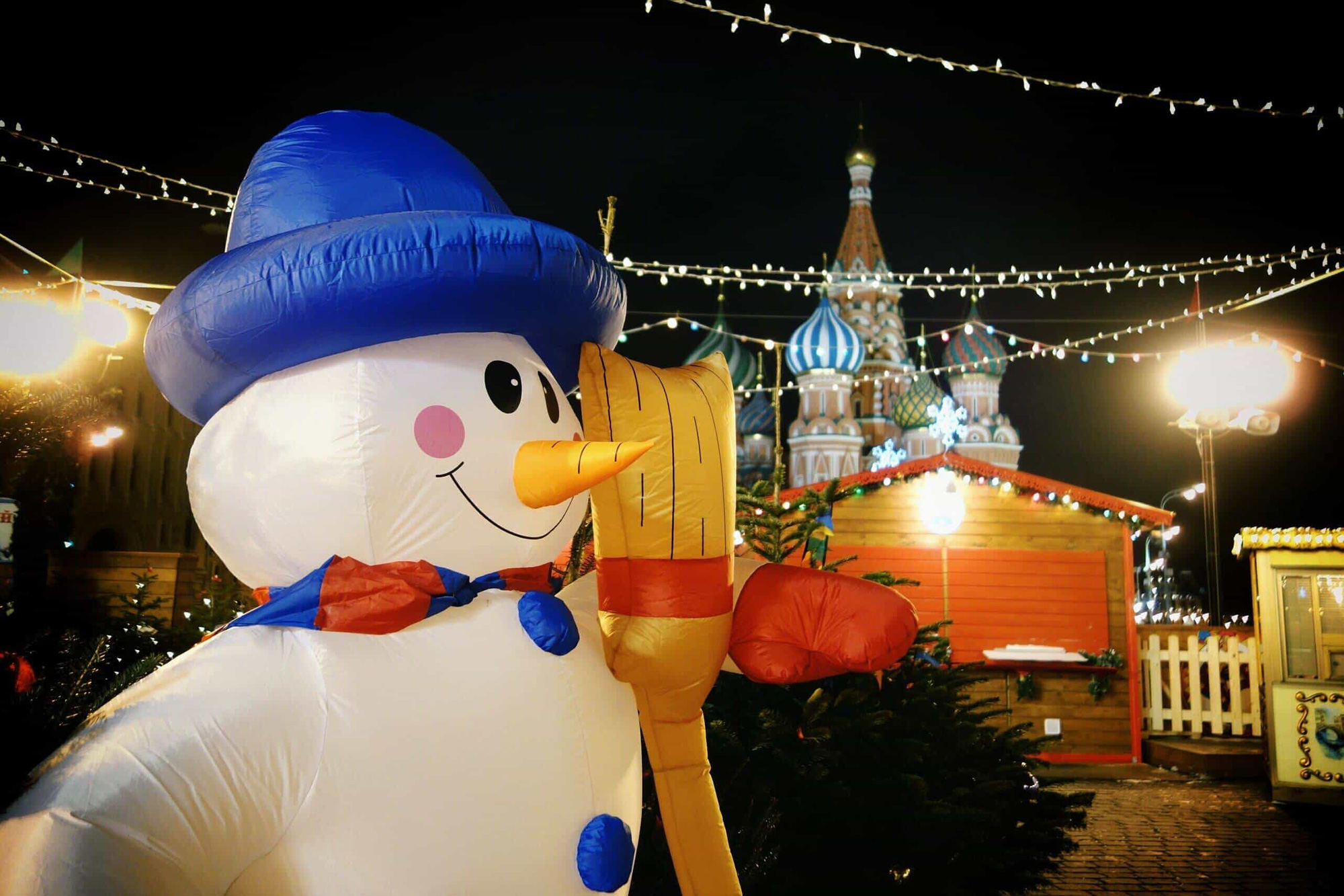 Ý tưởng trang trí Noel nhà hàng đẹp lung linh trong dịp cuối năm 2021 - Ảnh 6. Ý tưởng trang trí Noel nhà hàng đẹp lung linh trong dịp cuối năm 2021 - Ảnh 6.